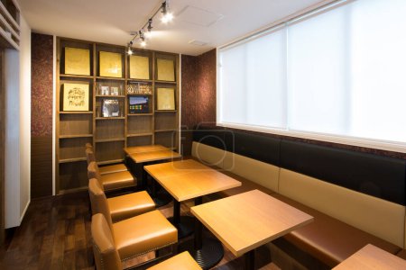 Foto de Moderno y elegante interior de restaurante asiático - Imagen libre de derechos