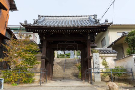 Téléchargez les photos : Ancien bâtiment du temple, architecture culturelle asiatique - en image libre de droit
