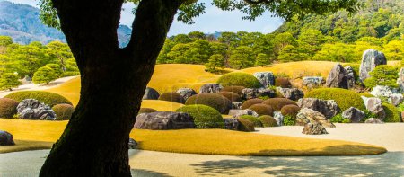 Foto de Jardines del Museo de Arte de Adachi en la prefectura de Shimane, Japón - Imagen libre de derechos