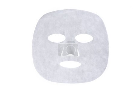 Téléchargez les photos : Masque en papier blanc sur fond - en image libre de droit