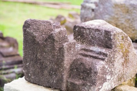Téléchargez les photos : Vieilles pierres, ruines du mur de l'ancien temple - en image libre de droit