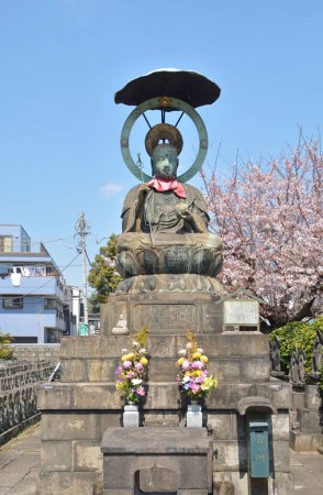 bronze statue of Jizo , located to the north of Ueno Park