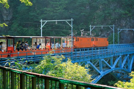Téléchargez les photos : Kurobe Gorge Railway, Kurobe, Toyama, Japon - en image libre de droit