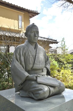 Foto de Estatua de Yoshida Shoin Sensei en el santuario de Shoin, ubicada en Setagaya y dedicada a Shoin Yoshida, Tokio, Japón - Imagen libre de derechos