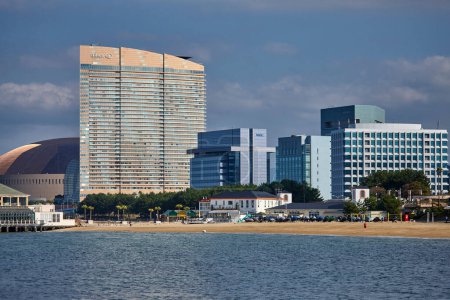 Téléchargez les photos : Vue du Hilton Fukuoka Sea Hawk à Fukuoka, Japon - en image libre de droit