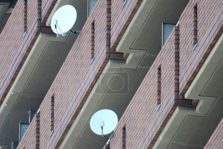 Foto de Edificio de apartamentos con los balcones, fondo de arquitectura - Imagen libre de derechos