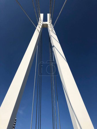 Téléchargez les photos : Architecture moderne de pont, fond d'écran numérique - en image libre de droit