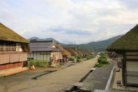 Ouchi Juku, antigua ciudad post forrada de casas con techos de paja de la época Edo, Fukushima, Japón