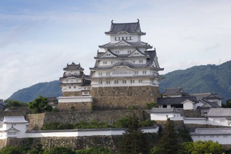 Téléchargez les photos : Château Himeji classé au patrimoine mondial de l'UNESCO - en image libre de droit