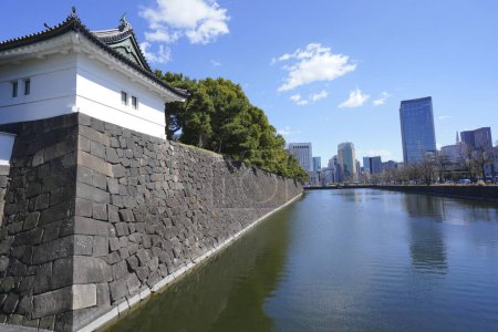 Téléchargez les photos : Porte Sakurada-mon dans le fossé intérieur du palais impérial de Tokyo, Tokyo, Japon - en image libre de droit