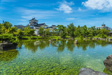 Castillo Toyama, un castillo japonés de estilo llano situado en la ciudad de Toyama, Prefectura de Toyama, en la región de Hokuriku de Japón