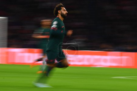 Foto de PAÍSES BAJOS, AMSTERDAM - 26 DE OCTUBRE DE 2022: Mohamed Salah. UEFA Champions League partido Ajax vs Liverpool - Imagen libre de derechos