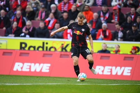 Téléchargez les photos : COLOGNE, GERMANY - 04.02.23: Lukas Klostermann. The match of 1. Bundesliga 1.FC Koeln vs RB Leipzig at RHEIN ENERGIE STADION - en image libre de droit