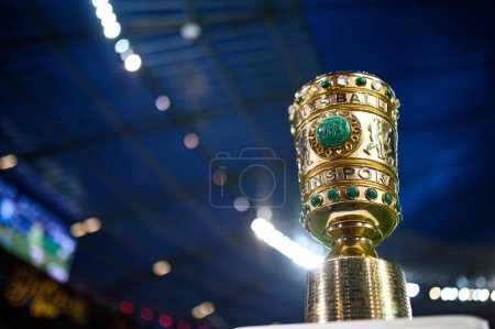 Téléchargez les photos : LEVERKUSEN, ALLEMAGNE - 3 AVRIL 2024 : Coupe d'Allemagne. DFB Pokal à BayArena - en image libre de droit