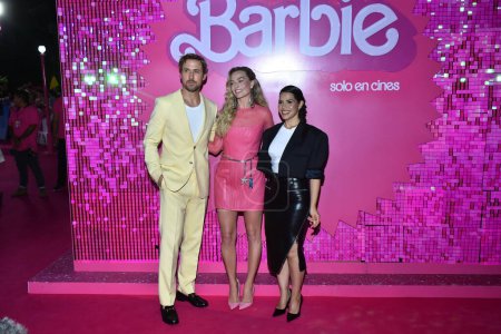 Photo for July 6, 2023, Mexico City, Mexico: (L-R) Ryan Gosling, Margot Robbie and America Ferrera   attend the pink carpet for Barbie  at Toreo Parque Central. on July 6, 2023 in Mexico City, Mexico. (Photo by Carlos Tischler/ Eyepix Group) - Royalty Free Image