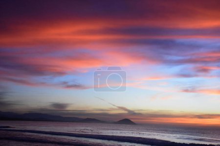 Foto de Amanecer en la paradisíaca playa de Mazunte, un hermoso lugar de Oaxaca. - Imagen libre de derechos
