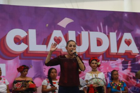 Foto de 27 de agosto de 2023 en Xalapa, México, La candidata a la coordinación de defensa de la transformación, Claudia Sheinbaum Pardo, durante el cierre de la campaña en el Velódromo Internacional - Imagen libre de derechos