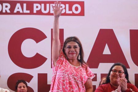Foto de 26 de noviembre de 2023 en Ciudad de México, México: Clara Brugada, precandidato del jefe de gobierno de la Ciudad de México para el partido Movimiento Nacional de Regeneración (MORENA) - Imagen libre de derechos