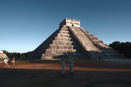 Foto de 3 de diciembre de 2023. Tinum, México. Derivado de la construcción del tren maya, el gobierno federal implementó el Programa de Mejoramiento de la Zona Arqueológica - Imagen libre de derechos