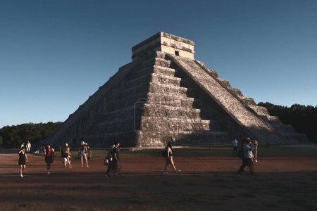 Foto de 3 de diciembre de 2023. Tinum, México. Derivado de la construcción del tren maya, el gobierno federal implementó el Programa de Mejoramiento de la Zona Arqueológica que ha permitido recuperar un porcentaje significativo de monumentos - Imagen libre de derechos