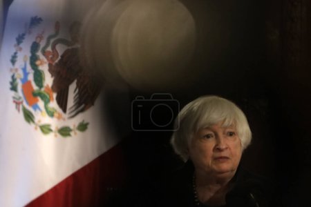 Téléchargez les photos : 7 décembre 2023, Mexico, Mexique : La secrétaire au Trésor des États-Unis Janet Yellen lors d'une conférence de presse au Palais national de Mexico - en image libre de droit