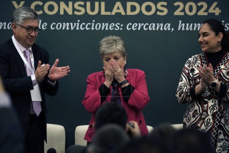 Téléchargez les photos : 12 janvier 2024, Mexico, Mexique : La chancelière du Mexique, Alicia Barcena, préside la réunion avec les ambassadeurs et les consuls au Secrétariat des affaires étrangères à Mexico. le 12 janvier 2024 à Mexico, Mexique - en image libre de droit