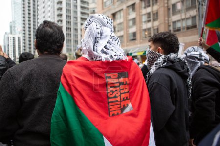 Téléchargez les photos : Toronto Ontario Canada 10 09 2023 Peuple palestinien protestant contre la guerre de Gaza contre les Israéliens lors d'un rassemblement à Toronto Ontario Canada - en image libre de droit