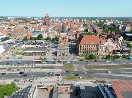 Foto de Vista aérea del casco antiguo en Polonia, gdansk, dluga street - Imagen libre de derechos