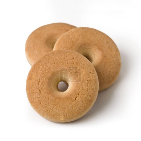 Téléchargez les photos : Biscuits sablés italiens - Isolé sur fond blanc - en image libre de droit