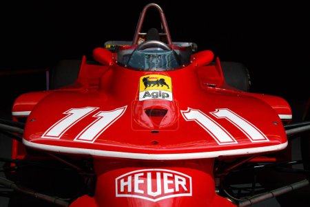 Téléchargez les photos : Scarperia, Mugello - 28 octobre 2023 : Ferrari F1 312 T4 de Jody Scheckter exposée lors de la finale mondiale Ferrari 2023 au Mugello Circuit en Italie. - en image libre de droit