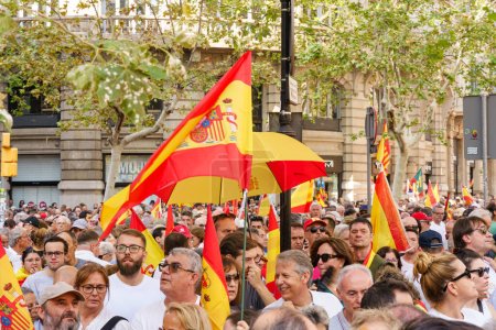 Foto de Barcelona, España. 8 de octubre de 2023 Manifestación: "No en mi nombre. Ni amnistia ni autodeterminación" - Imagen libre de derechos