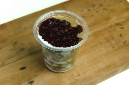 Mung bean porridge is a typical Indonesian sweet porridge made from green beans, coconut milk, sugar and black sticky rice. It is one of the sweet foods eaten when breaking the fast.