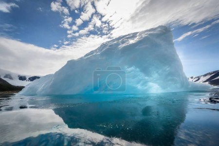 Foto de Iceberg en Laguna Glaciar, Parque Nacional Torres del Paine, Chile - Imagen libre de derechos