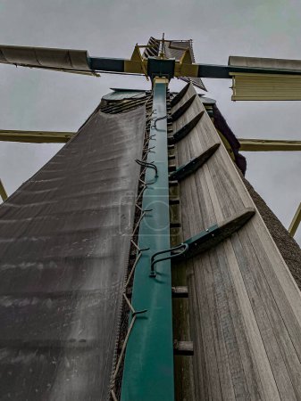 Téléchargez les photos : Détail de la construction d'un moulin aux Pays-Bas. - en image libre de droit