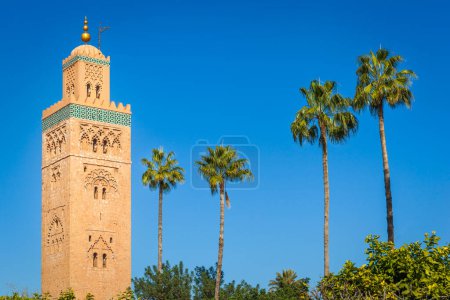 Foto de El minarete de la mezquita de Koutoubia, Marrakech, Marruecos - Imagen libre de derechos