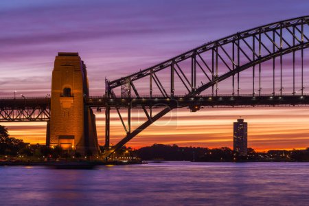Foto de Detalle del puente del puerto de Sydney al atardecer, Sysdney, Australia - Imagen libre de derechos