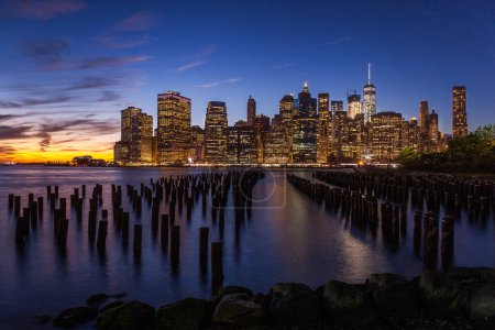 Foto de Downtown Manhattan at twilight, Nueva York, Estados Unidos - Imagen libre de derechos