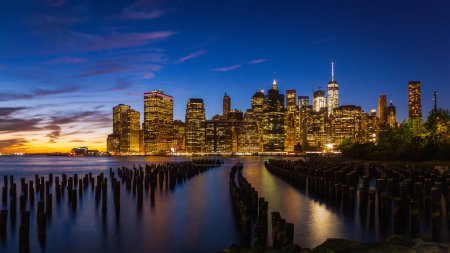 Téléchargez les photos : Downtown Manhattan au crépuscule, New York, États-Unis - en image libre de droit