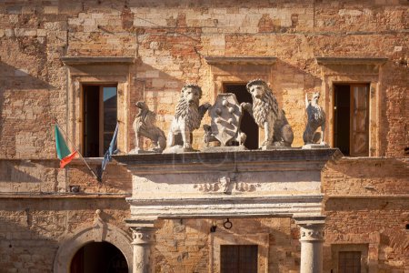 Photo for Detail of the well of Piazza Grande (Pozzo dei Leoni e dei Grifi), Montelpuciano, Italy - Royalty Free Image