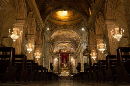 Foto de El magnífico interior barroco de la Iglesia Catedral (Maria Santissima Annunziata), Acireale, Catania, Italia - Imagen libre de derechos