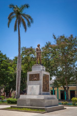 Photo for The monument to Carlos Manuel de Cespedes in the main square of Bayamo, Cuba. Cespedes was born in Bayamo and made the declaration of Cuban independence in 1868. - Royalty Free Image