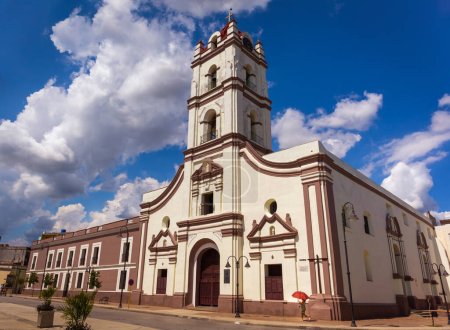 Téléchargez les photos : Nuestra Senora de la Merced, l'église la plus impressionnante de Camaguey, Cuba - en image libre de droit