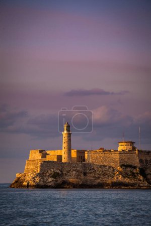 Téléchargez les photos : Château de Morro ou Castillo De Los Tres Reyes Del Morro, La Havane, Cuba - en image libre de droit