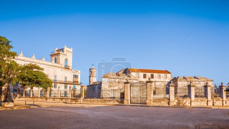 Photo for Castillo de la Real Fuerza (Castle of the Royal Force) with the Giraldilla (a woman shaped weathervane) on the watchtower, Havana, Cuba - Royalty Free Image