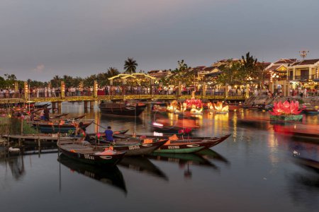 Téléchargez les photos : La vieille ville de Hoi An, le quartier historique de la ville, est reconnue comme un exemple exceptionnellement bien conservé d'un port de commerce de l'Asie du Sud-Est.. - en image libre de droit