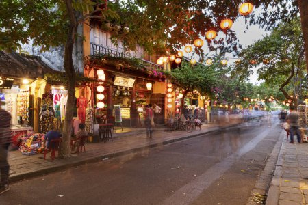 Téléchargez les photos : La vieille ville de Hoi An, le quartier historique de la ville, est reconnue comme un exemple exceptionnellement bien conservé d'un port de commerce de l'Asie du Sud-Est.. - en image libre de droit