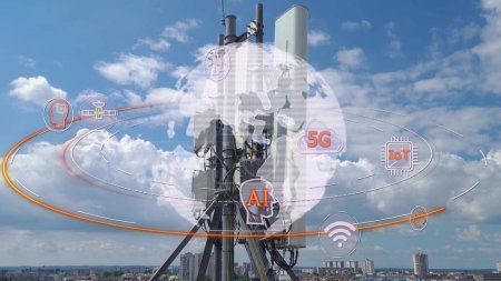 5G-Dachantenne mit intelligentem Stadtbild und globalem Kommunikationsnetzwerk. Künstliche Intelligenz Iot Wifi Internet-Logo-Symbole rund um den Planeten Erde in einem futuristischen Szenario