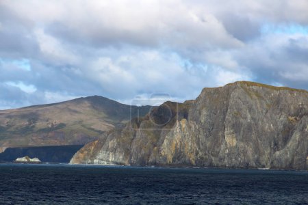 Téléchargez les photos : Unga Island est la plus grande île des îles Shumagin au large de la péninsule de l'Alaska dans le golfe de l'Alaska - en image libre de droit