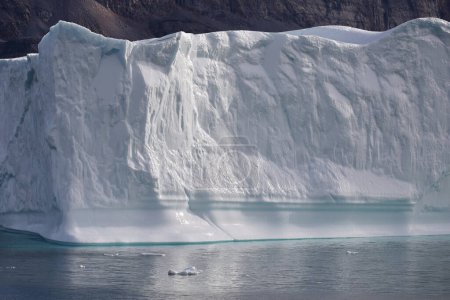 iceberg monumental à Uummannaq Fjord, Groenland, Danemark