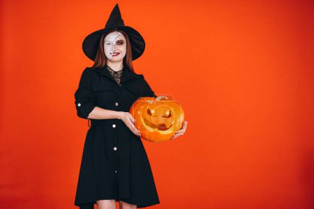Foto de Mujer en un disfraz de Halloween en el estudio - Imagen libre de derechos